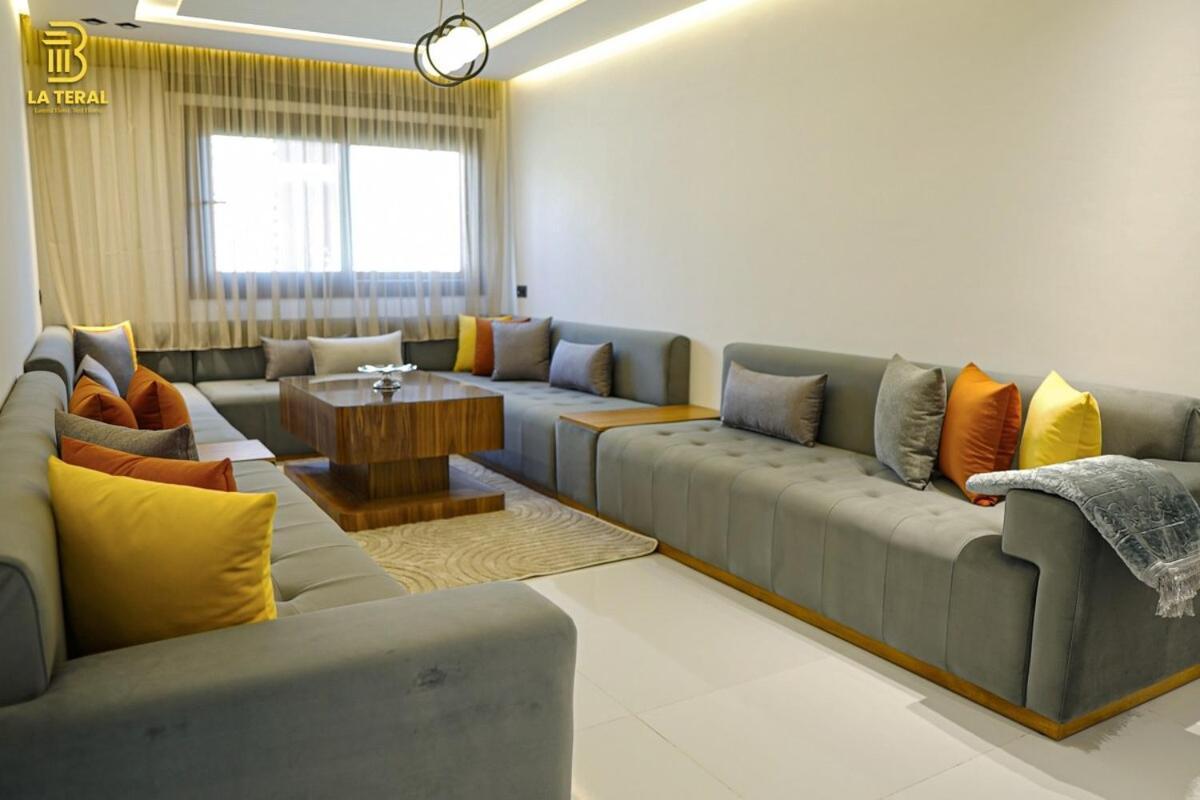 Chic Room, Great Location *