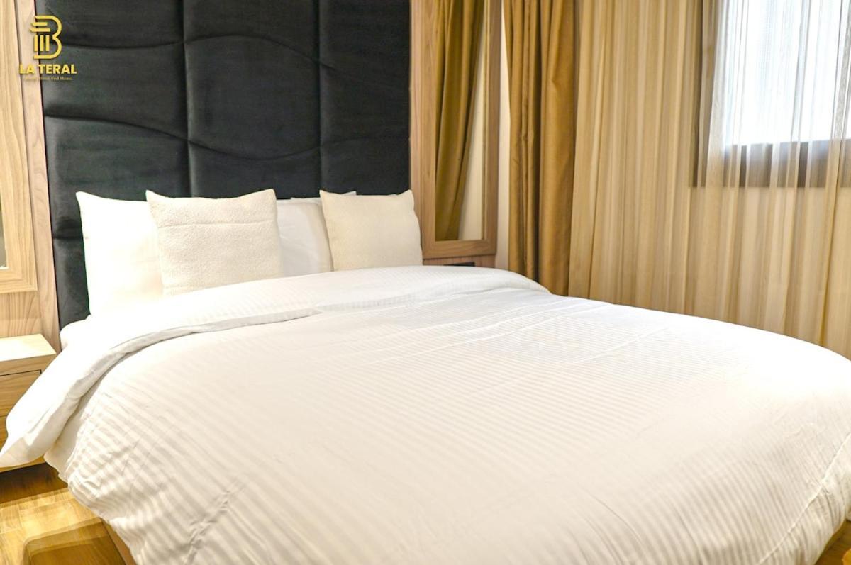 Chic Room, Great Location *